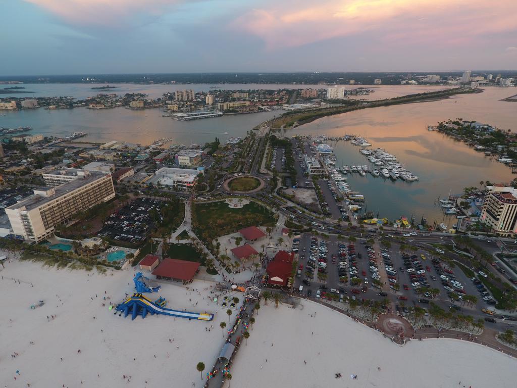 Royal North Beach شاطئ كليرووتر المظهر الخارجي الصورة